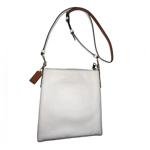 COACH Pebbled Leather Minnie Mouse Kitt Messenger Crossbody With Patches - Picture 3 of 16